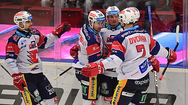 Dynamo'nun spor direktörü: Will ve Pešán'a yönelik eleştirileri anlamıyorum