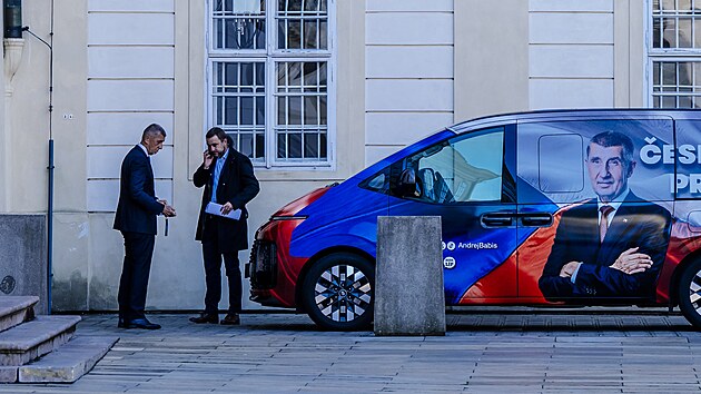 Prezident Petr Pavel pijal na jednn Andreje Babie. (5. jna 2025)