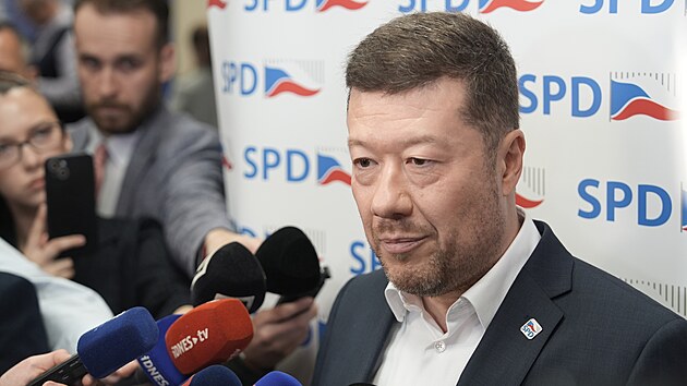 Volebn� �t�b SPD v hotelu Don Giovanni. Tomio Okamura. (4. ��jna 2025)