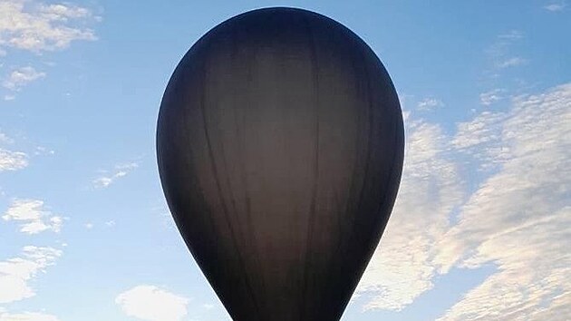 V Litvě zatkli členy zločinecké sítě, zřejmě stojí za pašeráckými balony z Běloruska