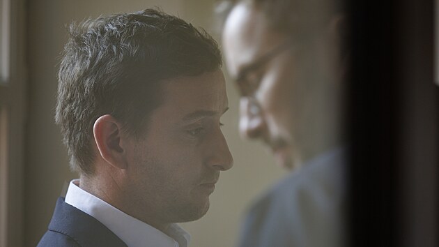 Krajsk soud v Brn zvil trest Vojtchu Lekovi za obecn ohroen, jeho se dopustil v srpnu 2023 pi divokm ujdn policii. (1. jna 2025)