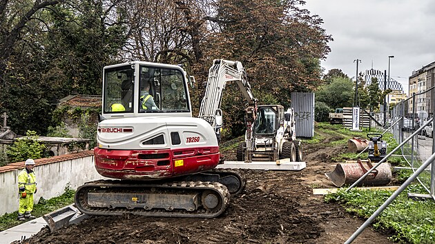 Prostory stanice metra A Flora, kter� se od �nora p��t�ho roku uzav�e kv�li gener�ln� oprav�. (8. ��jna 2025)