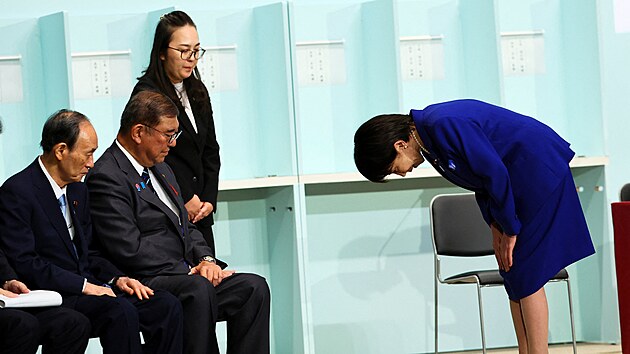 Novou ��fkou japonsk� vl�dn� Liber�ln�demokratick� strany se stala exministryn� vnitra Sanae Takai�iov�. (4. ��jna 2025)