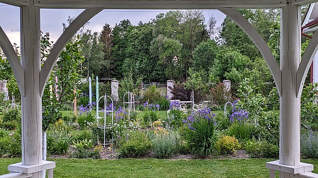 Prvorepublikov zahrada, sout, Evropa