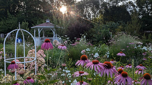 Prvorepublikov zahrada, sout, Evropa