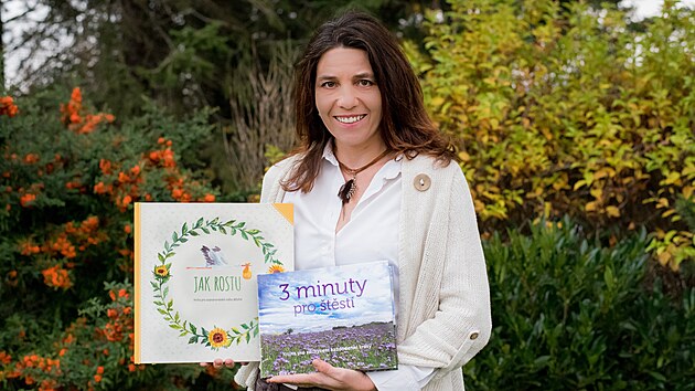 Doktorka farmacie, nakladatelka a majitelka dárkových obchod� Monika Kop�ivová....