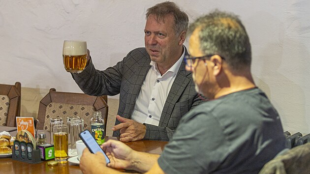 Volebn tb koalice SPOLU se seel v Napajedlch, ldr kandidtky Stanislav Blaha. (4. jen 2025)