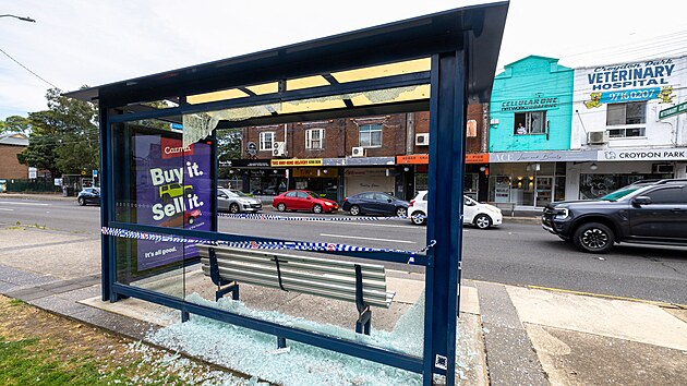 Policie uzavela ekrnu v mst stelby, kde bylo v nedli zranno nkolik lid v Croydon Parku v australskm Sydney (6. jna 2025).