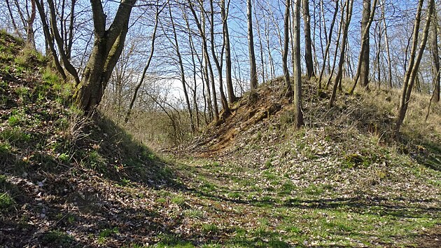 Stejn msto pohledem ze zem GPS: 49.7739483N, 13.8104506E