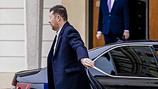 Tomio Okamura a Radim Fiala (SPD) pijeli na Hrad na povolební schzku s...