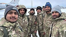 Z Indie do Ruska a zp�t. Rusko naverbovalo do své války také �adu Ind�. Mnozí...