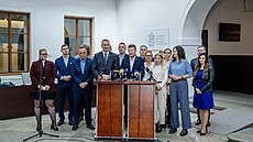 Tisková konference po ustavující sch�zi poslaneckého klubu SPD. (7. �íjna 2025)