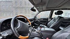 Jaguar XJR, který v roce 1996 doprovázel Michaela Jacksona p�i jeho koncertu v...