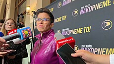 Olga Richterová ve volebním tábu Pirát. (4. íjna 2025)