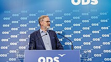 Zleva Petr Fiala, Eva Decroix a Zbynk Stanjura po jednání výkonné rady ODS....