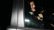 Andrej Babi doma v Prhonicích jedná s Filipem Turkem. (4. íjna 2025)