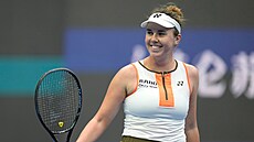 Linda Nosková slaví postup do semifinále turnaje v Pekingu.