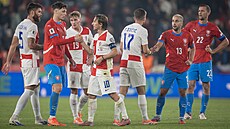 Ladislav Krejí se zdraví s Lukou Modriem.