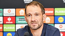 Trenér Marek Bako na tiskové konferenci ped utkáním Plzn s Malmö.