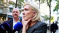 Bývalá pedsedkyn Národního sdruení Marine Le Penová reaguje na rezignaci...