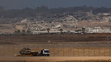 Pohled na palestinské Pásmo Gazy z izraelské strany hranice (9. �íjna 2025)
