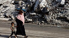 Izraelská armáda znovu zaútoila na msto Gaza v palestinském Pásmu Gazy. (4....