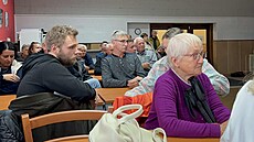 V kulturním sále v Lo�enicích se konalo ve�ejné projednávání, které se týkalo...