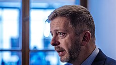 Pedseda STAN a ministr vnitra Vít Rakuan ped jednáním pedsednictva a...