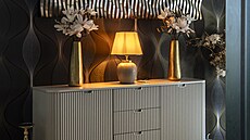 Radek Kapárek zvauje, e zde by v budoucnu mohlo být okno, které by do...