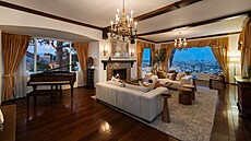 Obývací pokoj s výhledem na msto