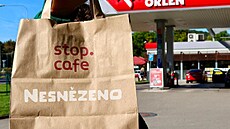 Orlen se spojil s Nesnzeno a na jeho pobokách budou dostupné balíky s jídly....