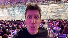 Avatar �éfa spole�nosti OpenAI Sama Altmana na Snímku z videa vygenerovaného...