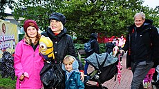 Jana vandová, její vnuka Evelína, vnuk Orren a syn Hubert Topinka (25. záí...