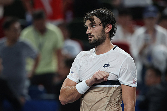 Monacký tenista Valentin Vacherot po postupu do finále v �anghaji.