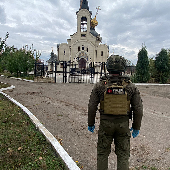 Následky ruského útoku na pravoslavný kostel v Kosantynivce. (11. íjna 2025)