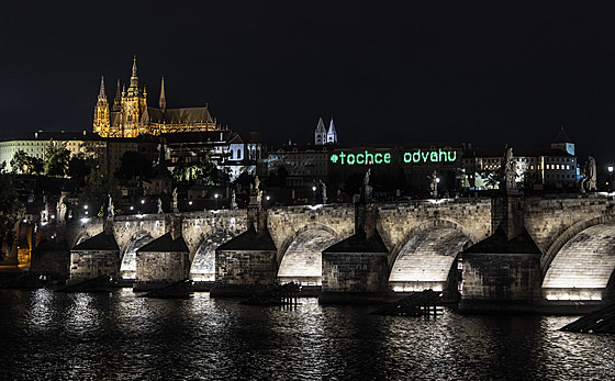 Na Praském hrad se rozsvítil zelený nápis u píleitosti Svtového dne...