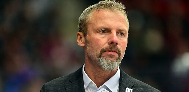 Ať trénují legendy, žádal Litvínov. Ať trénuje sám Hynek, reagoval Šlégr