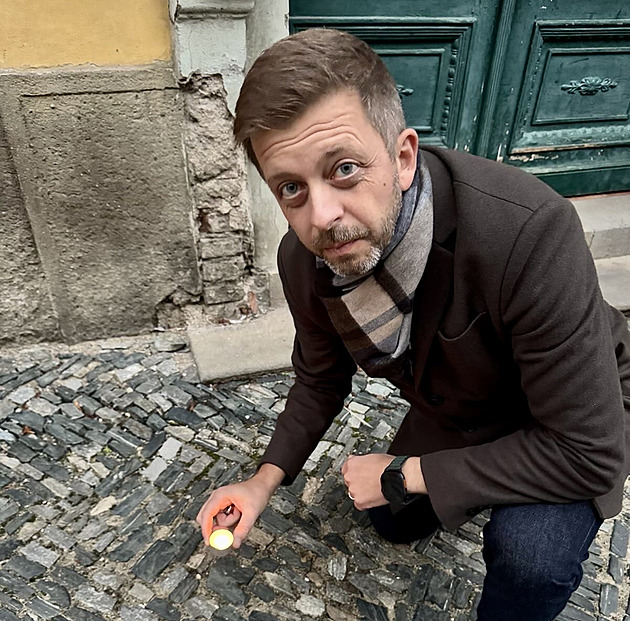 Desítky lidí vyšly kvůli Turkovi do ulic, zapály svíčky za oběti rasismu