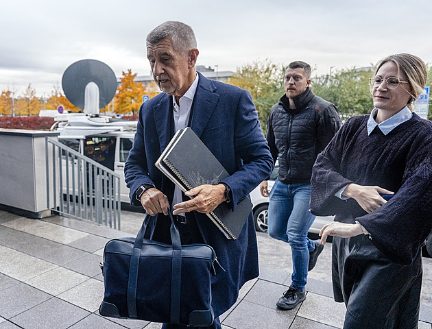 Babiš vyzval Fialu k odmítnutí klimatických cílů. Směšné, reagoval premiér