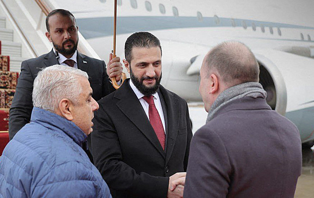 Vůdce Sýrie přijel za Putinem, chce vydat Asada. Lavrov odmítl spekulace o otravě