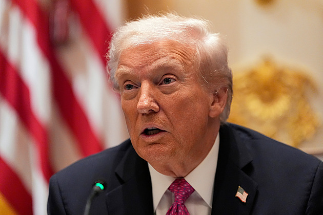 Trump a Zelenskyj se při jednání na Floridě telefonicky spojí s evropskými lídry