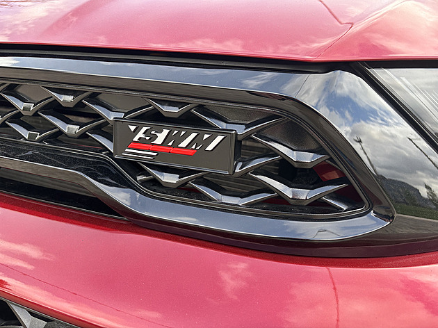 Takto Číňani staví auta. Původní vzhled, úplně nový vnitřek a silnější motor