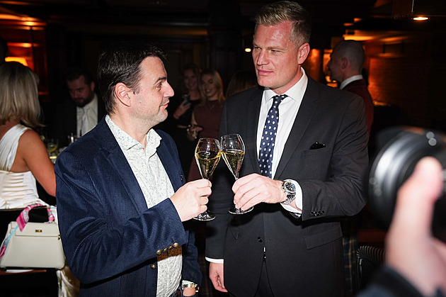 Turek leží v nemocnici. Co bude s jeho jmenováním, neví Hrad ani Macinka