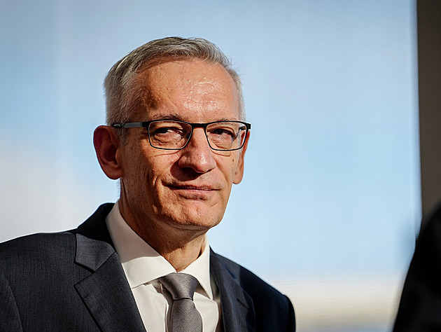Rusko se nezalekne konfrontace, varuje německá rozvědka. Medveděv opět chrastí atomovkami