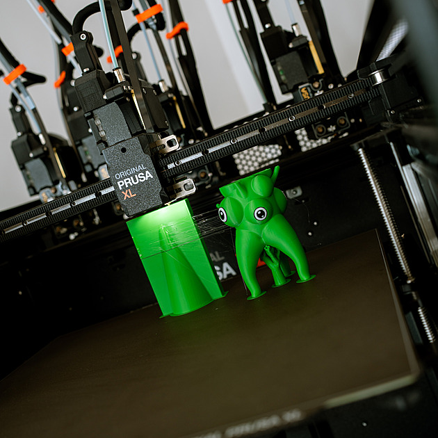 Expo finišuje. Češi v Ósace nadchli, Japonci hledali schované maskoty z 3D tiskárny