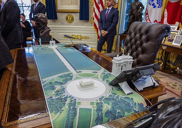 Trump odhalil návrh vítězného oblouku. Má připomínat 250 let od vzniku USA