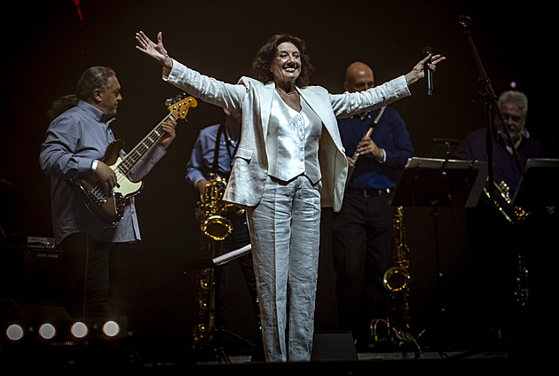 Marie Rottrová odložila svůj koncert na podzim. Můžou za to nynější horka