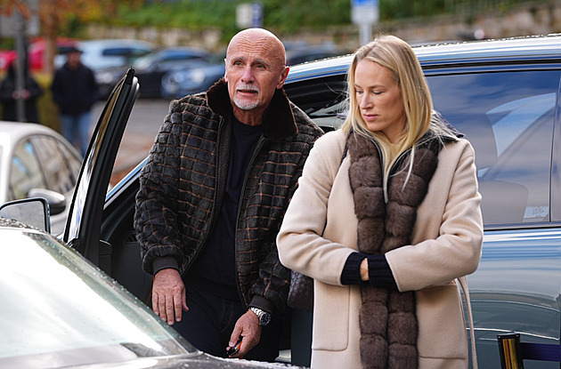 Turek velkolepě slaví jubileum. Do Puppu pozval Macinku i členy Jaguar klubu