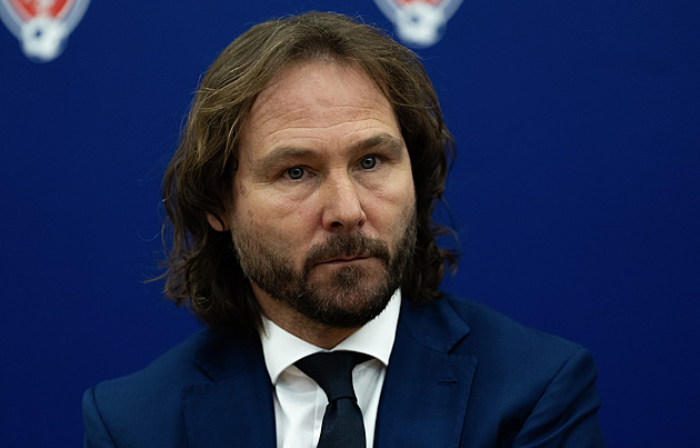 Nový trenér? Žádný deadline, řekl Nedvěd. O jménech nemluvil, ale šanci má i Köstl