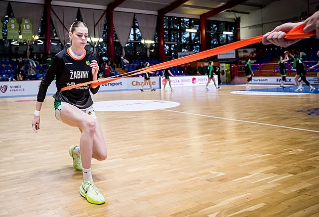 Žabiny jasně přehrály Slovanku, střelecky je táhla osmnáctiletá Kalná